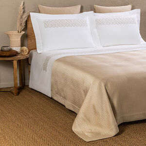 slide 4 Luxury Earth Bedspread
