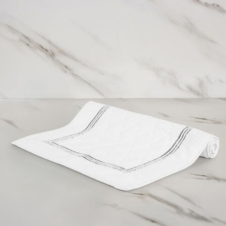 slide 1 Triplo Bourdon Bath Mat