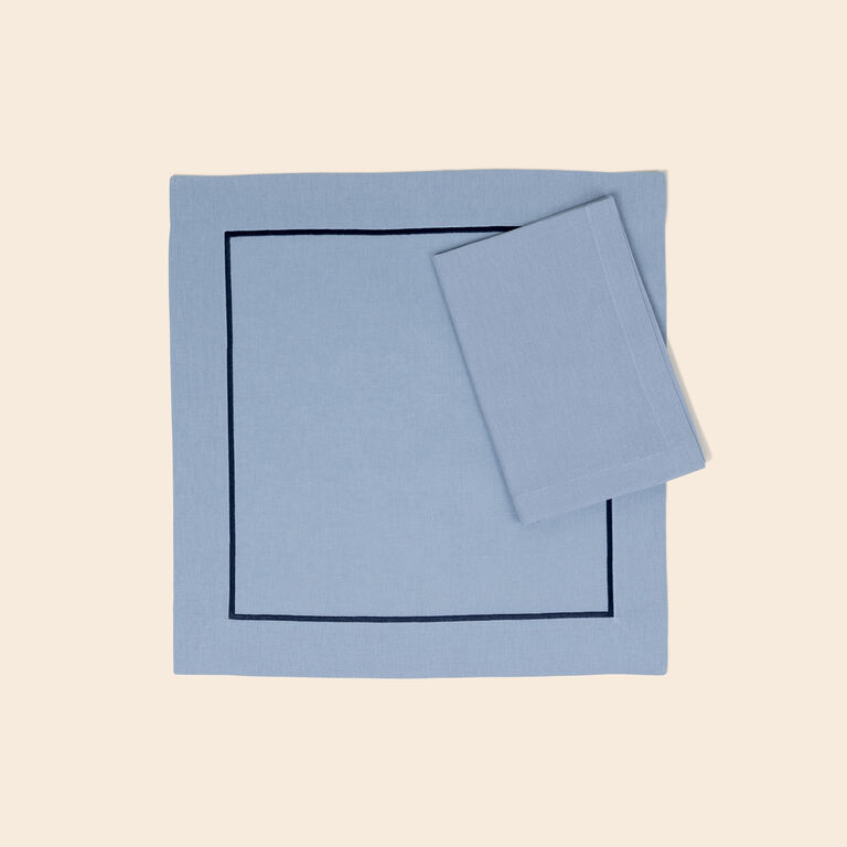 slide 2 Define Placemats and Napkins Set