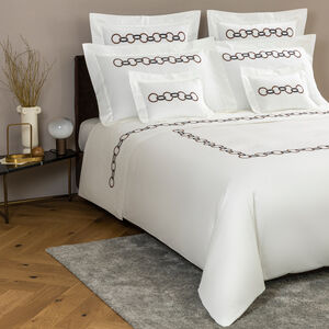 slide 4 Links Embroidered Sheet Set