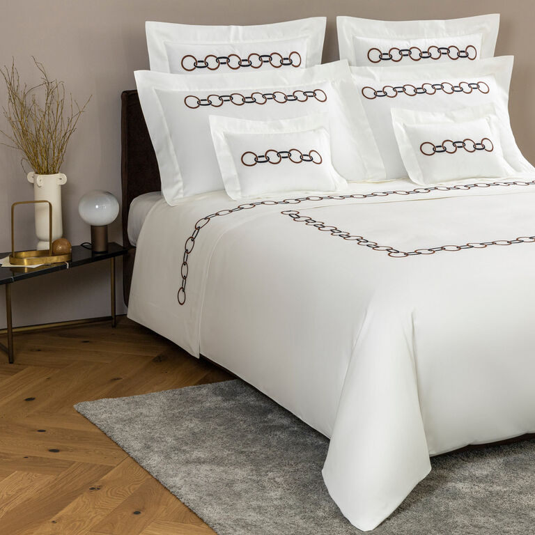 slide 4 Links Embroidered Sheet Set