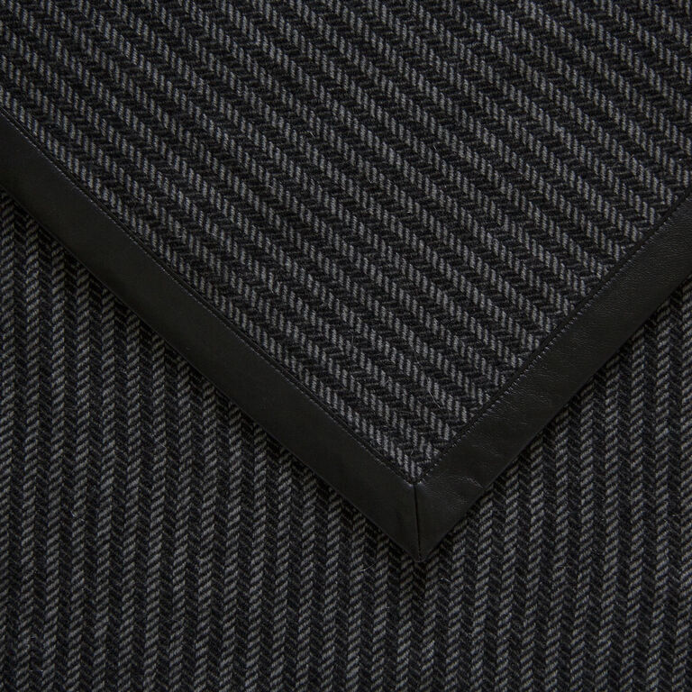 slide 3 Duomo Throw