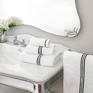 Triplo Bourdon Guest Towel slide 4 Triplo Bourdon Guest Towel