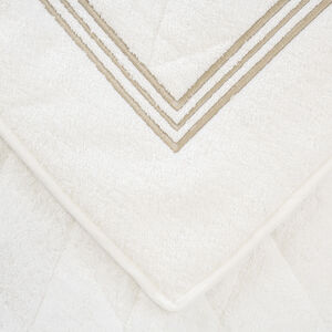 slide 2 Triplo Bourdon Bath Mat