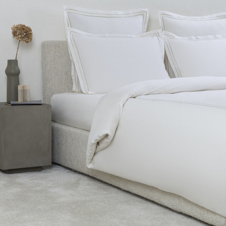 slide 2 Elegance Duvet Cover Set