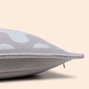 slide 3 Modernism Cushion 002