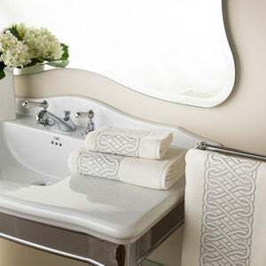 slide 4 Auspicious Embroidered Bath Towel