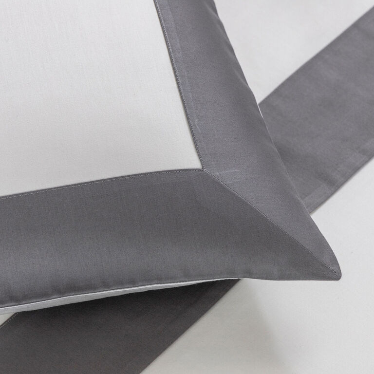 slide 3 Bold Duvet Cover