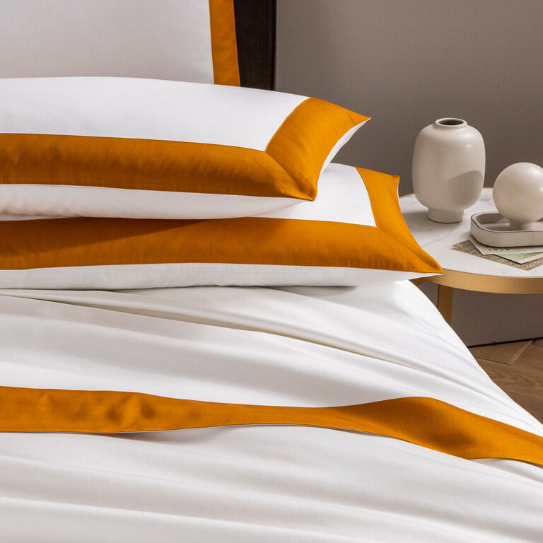 slide 4 Bold Duvet Cover