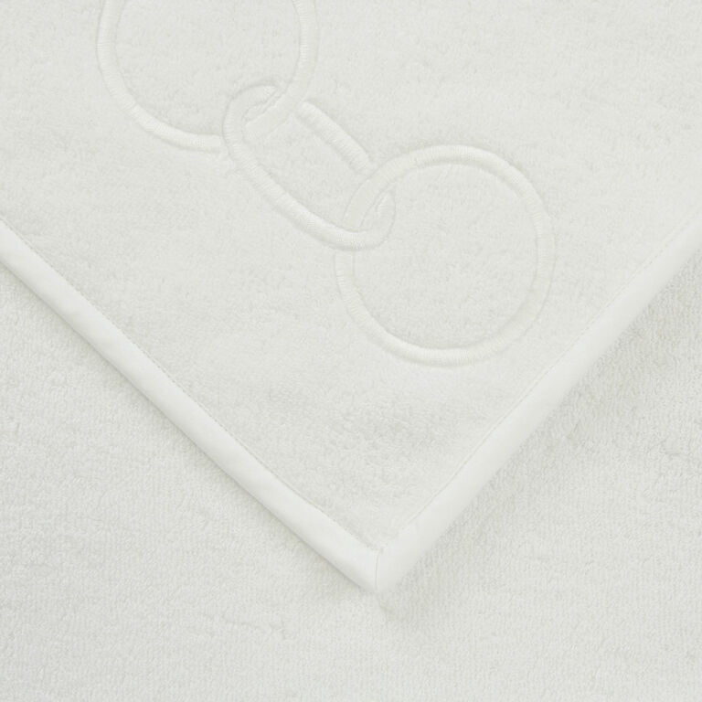 slide 2 Links Embroidered Bath Towel