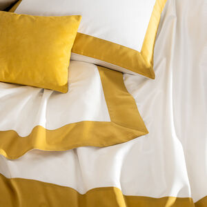 slide 4 Bold Pillowcase