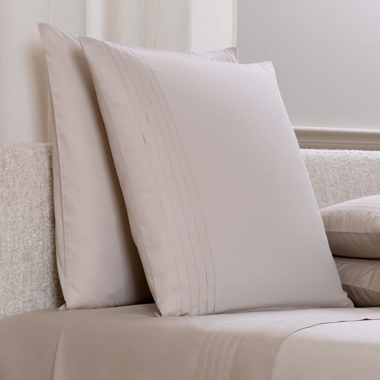 slide 2 Lush Ajour Euro Pillowcase Set