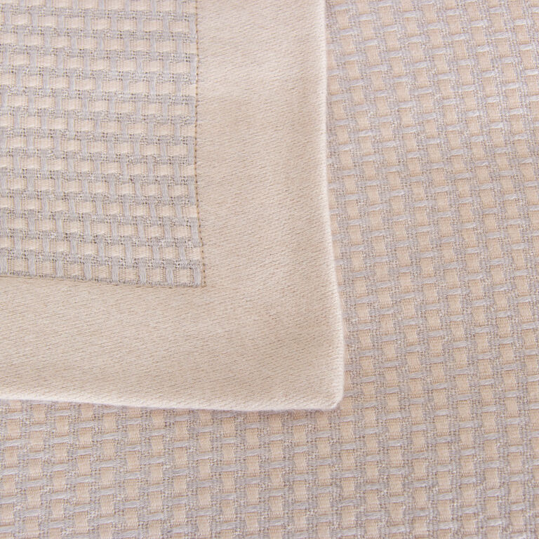 slide 3 Modus Throw