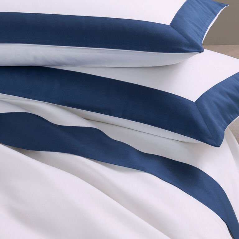 slide 5 Bold Duvet Cover Set