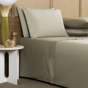 slide 1 Lush Ajour Sheet Set