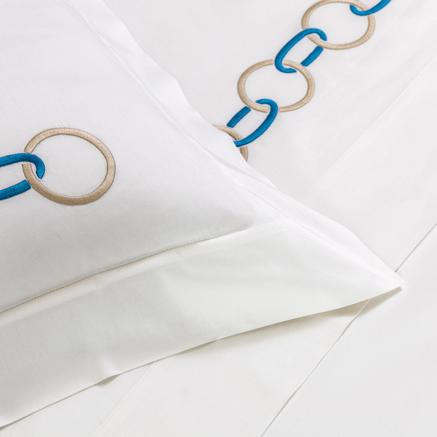 slide 3 Links Embroidered Duvet Cover Set