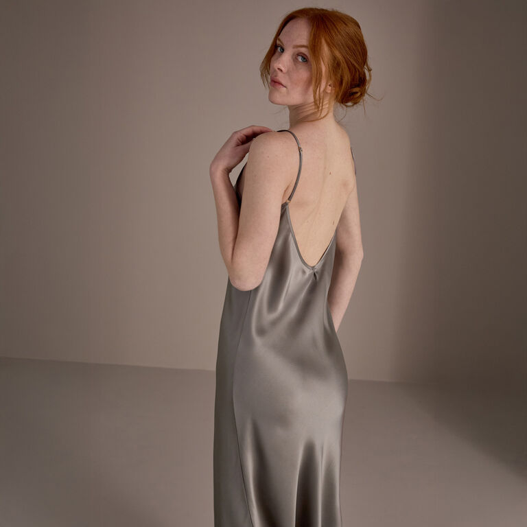 slide 4 Cascade Long Nightgown