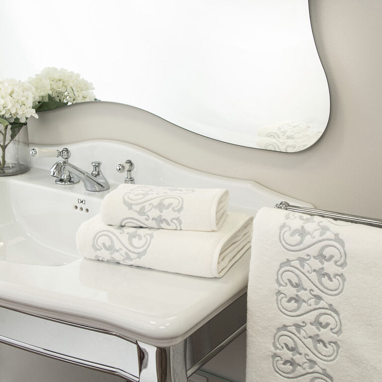 slide 4 Ornate Medallion Embroidered Guest Towel