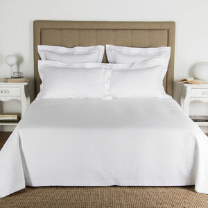 slide 4 Purity Doppio Ajour Linen Duvet Cover