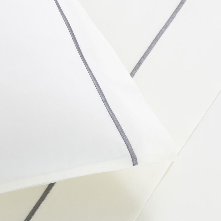 slide 3 Camelia Sheet Set