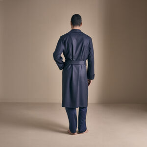Pilot Robe slide 3 Pilot Robe