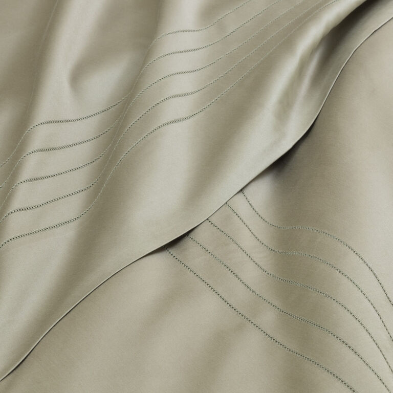 slide 5 Lush Ajour Pillowcase Set