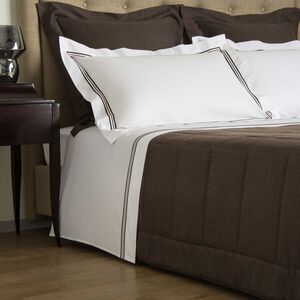 slide 2 Simple Comforter