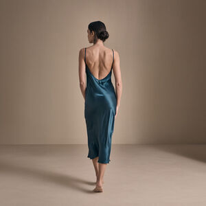 slide 3 Cascade Long Nightgown