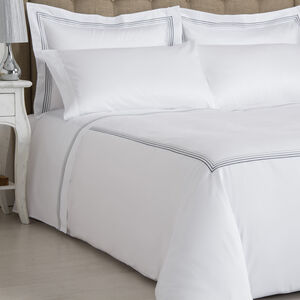 slide 5 Cruise Pillowcase Set