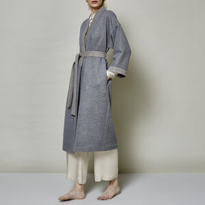 Palace Robe slide 3 Palace Robe