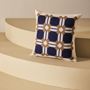 Deco Cushion 004 slide 5 Deco Cushion 004