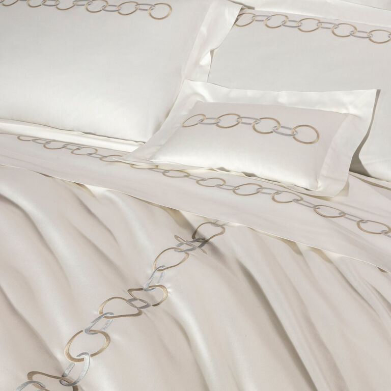 slide 5 Links Embroidered Duvet Cover