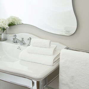 slide 4 Unito Bath Sheet