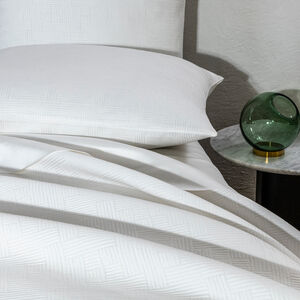 slide 5 Papiro Bedspread