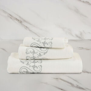 Ornate Medallion Embroidered Guest Towel slide 1 Ornate Medallion Embroidered Guest Towel