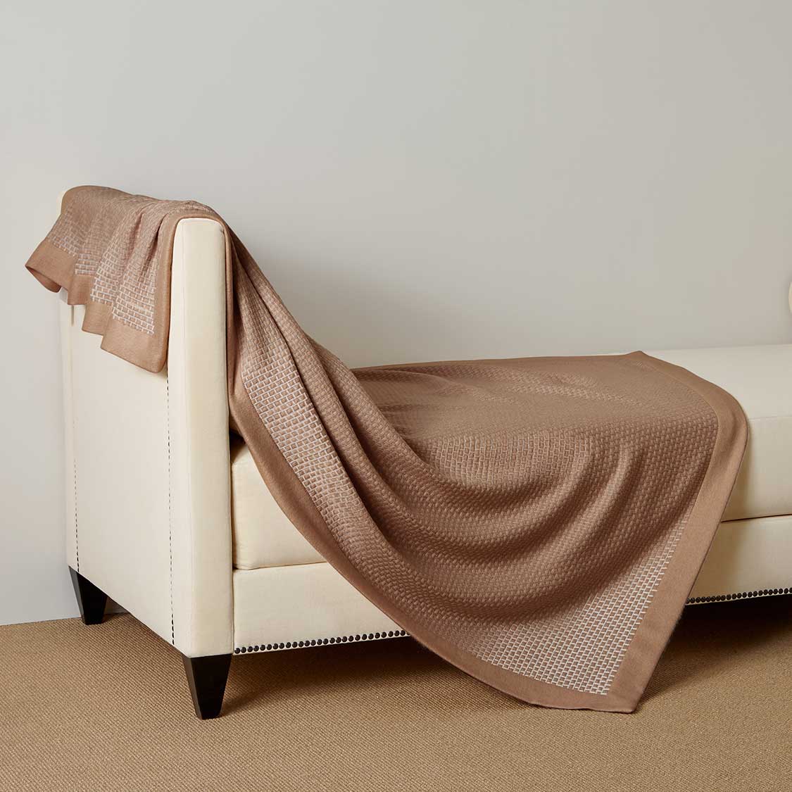 Modus Throw Frette